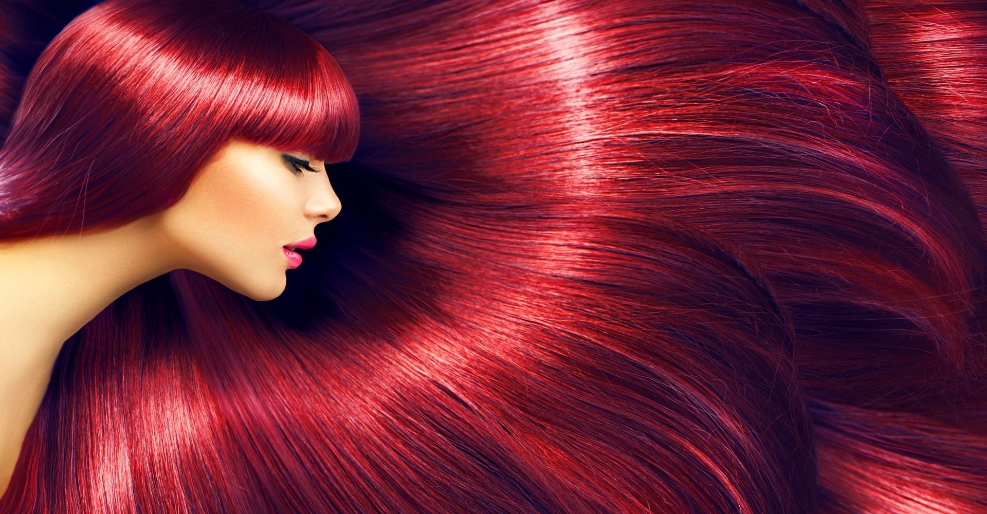 Modelo Com Cabelo Vermelho
